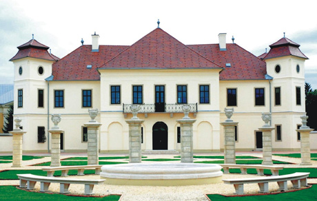 Калоча  - хайош